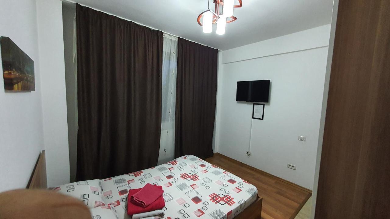 Pensiune Fundeni- Dragonul Rosu Bukarest Exteriör bild