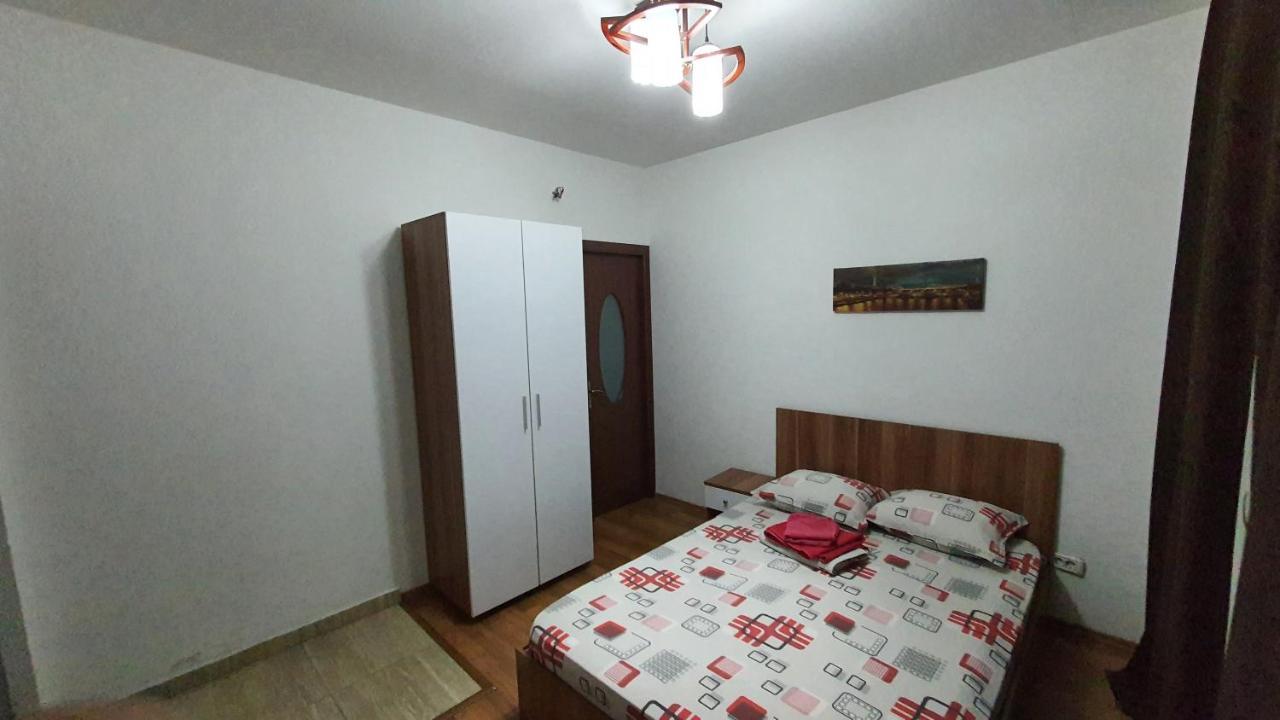 Pensiune Fundeni- Dragonul Rosu Bukarest Exteriör bild
